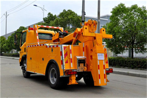 关岭高速路拖车费